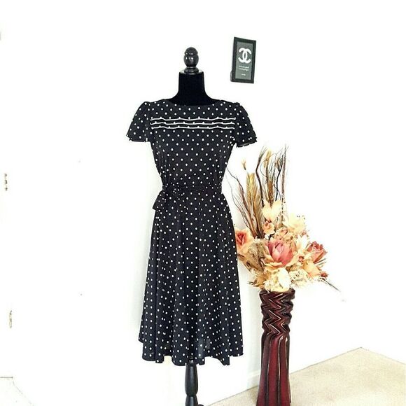 Polka dot black and white dress - Picture 1 of 6